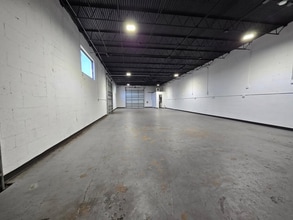 4019 NE 6th Ave, Oakland Park, FL for lease Interior Photo- Image 2 of 5
