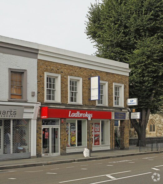 39-41 Uxbridge Rd, Londres à vendre - Photo du bâtiment - Image 2 de 5
