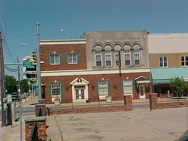 101 E North Ave, Flora, IL à vendre Photo principale- Image 1 de 1