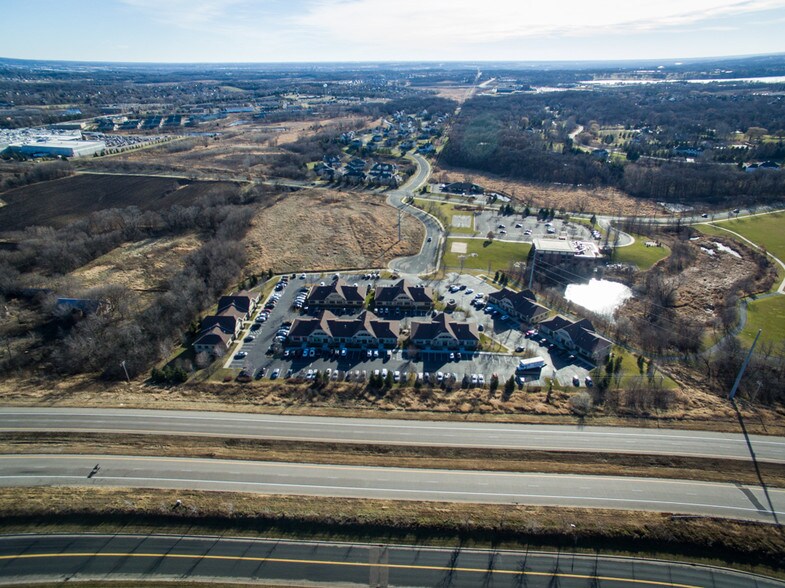 7935 Stone Creek Dr, Chanhassen, MN à vendre - Autre - Image 3 de 4