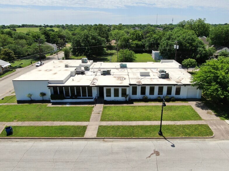 970 E Humbolt St, Fort Worth, TX à louer - Photo du bâtiment - Image 1 de 46