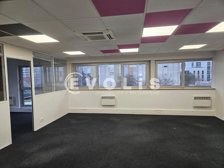 Bureau dans Palaiseau à louer - Photo intérieure - Image 2 de 19
