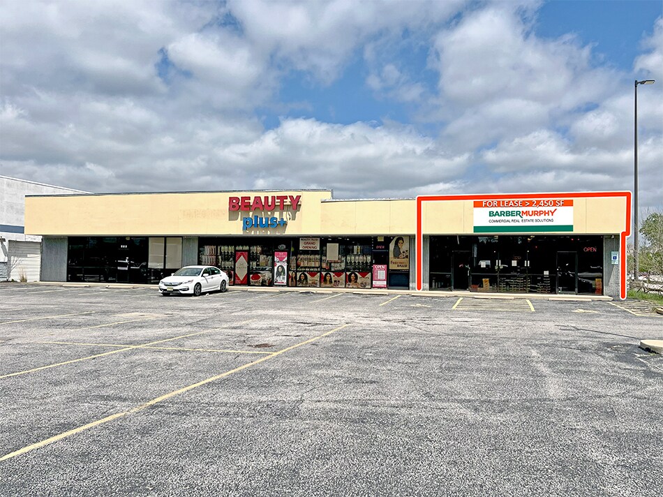 319-327 Lincoln Hwy, Fairview Heights, IL for lease Primary Photo- Image 1 of 6