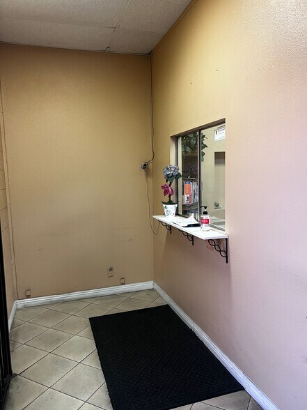 1401 S Santa Fe Ave, Compton, CA à vendre - Photo du bâtiment - Image 2 de 10