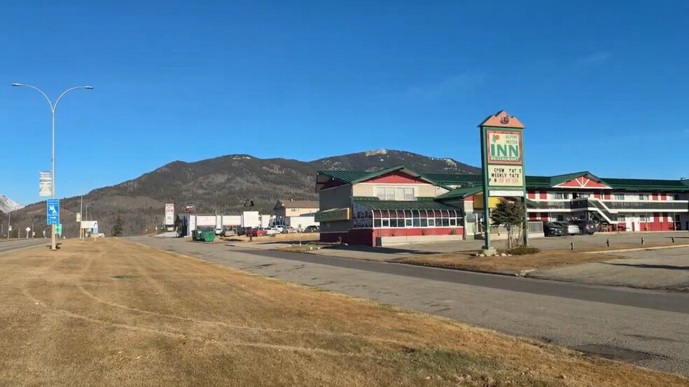 10005 100 St, Grande Cache, AB for sale - Building Photo - Image 2 of 7