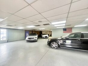 1941 El Camino Ave, Sacramento, CA for lease Interior Photo- Image 2 of 7
