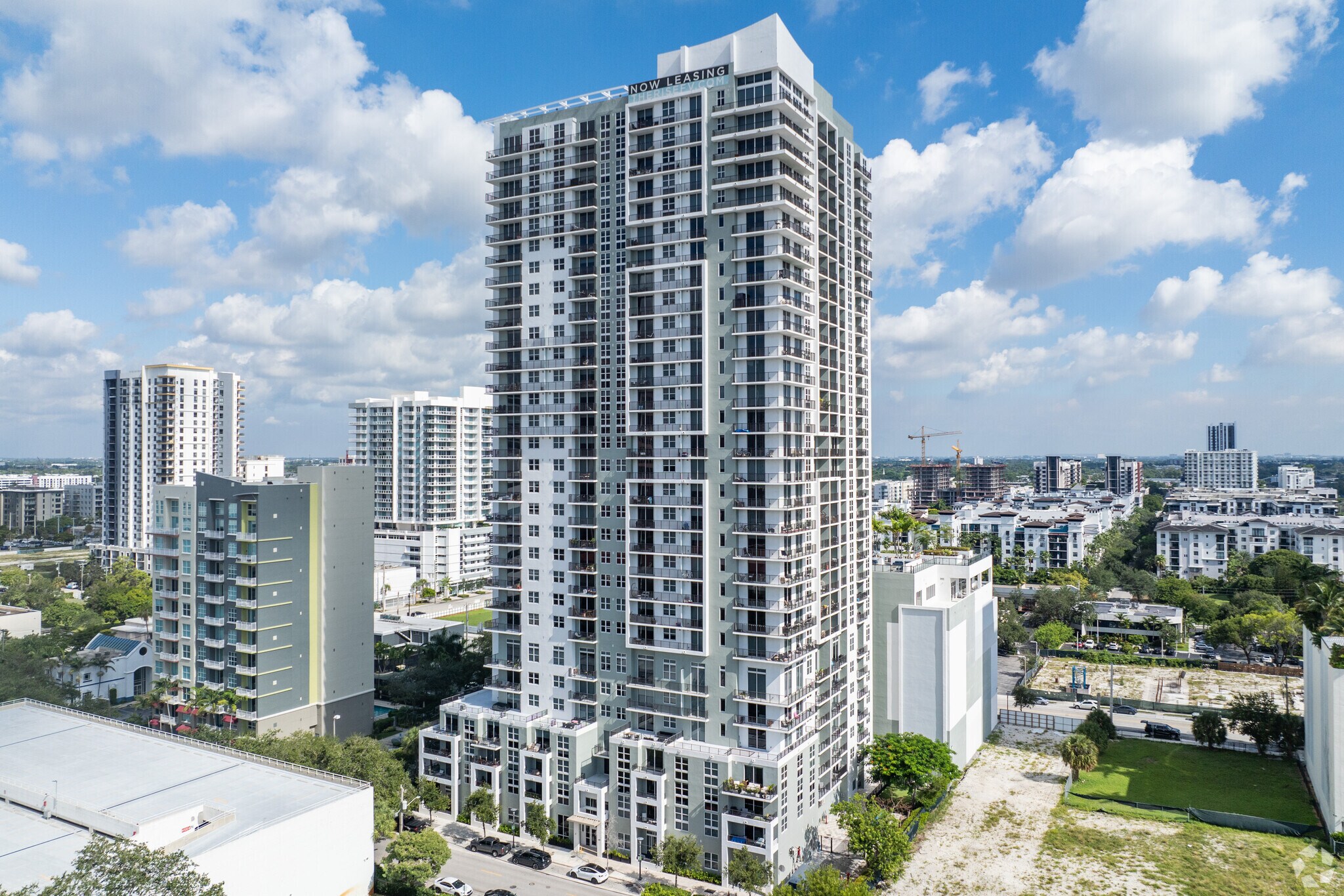 405 NE 2nd St, Fort Lauderdale, FL à louer Photo principale- Image 1 de 46