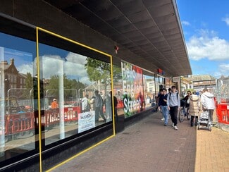 Plus de détails pour 26-40 English St, Carlisle - Commerce de détail à louer