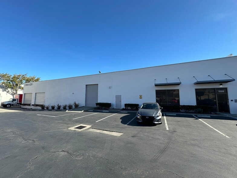 1220 San Mateo Ave, South San Francisco, CA for lease - Primary Photo - Image 1 of 5