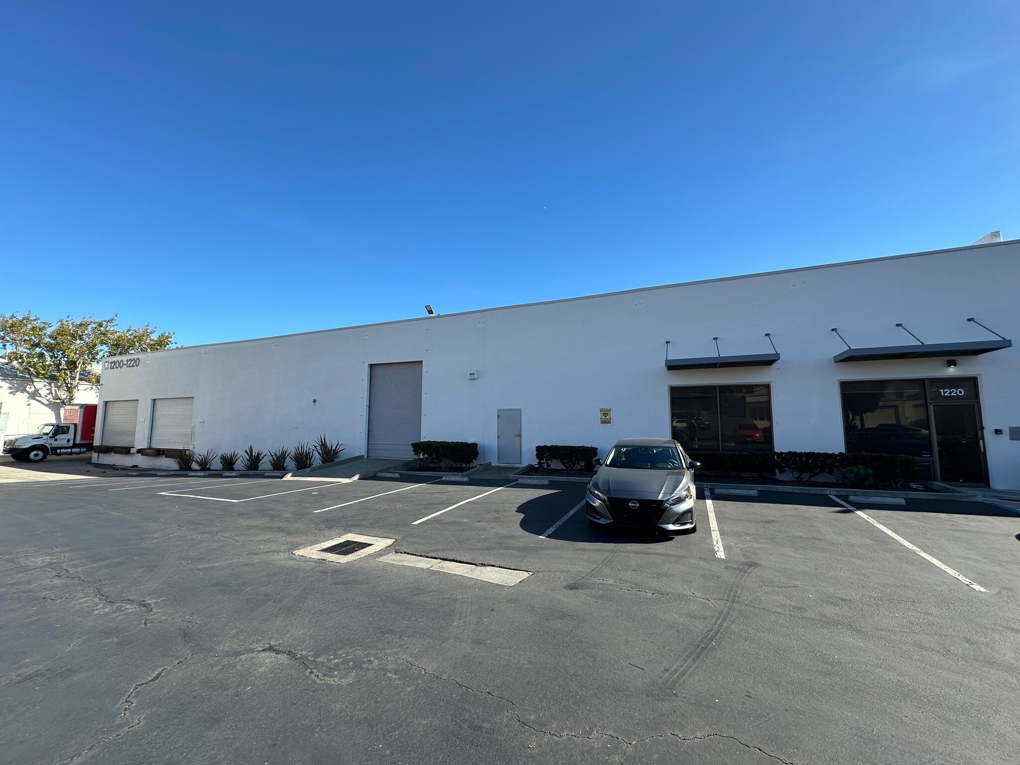 1220 San Mateo Ave, South San Francisco, CA for lease Primary Photo- Image 1 of 6