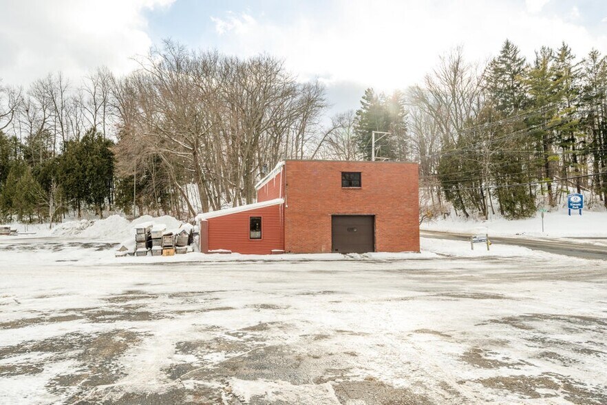 521 Langley Ave, Saint Joseph, MI à vendre - Photo du bâtiment - Image 2 de 98