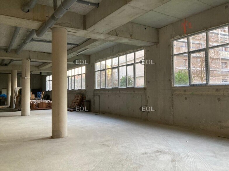 Industrial in Ivry-sur-Seine for sale - Interior Photo - Image 2 of 6
