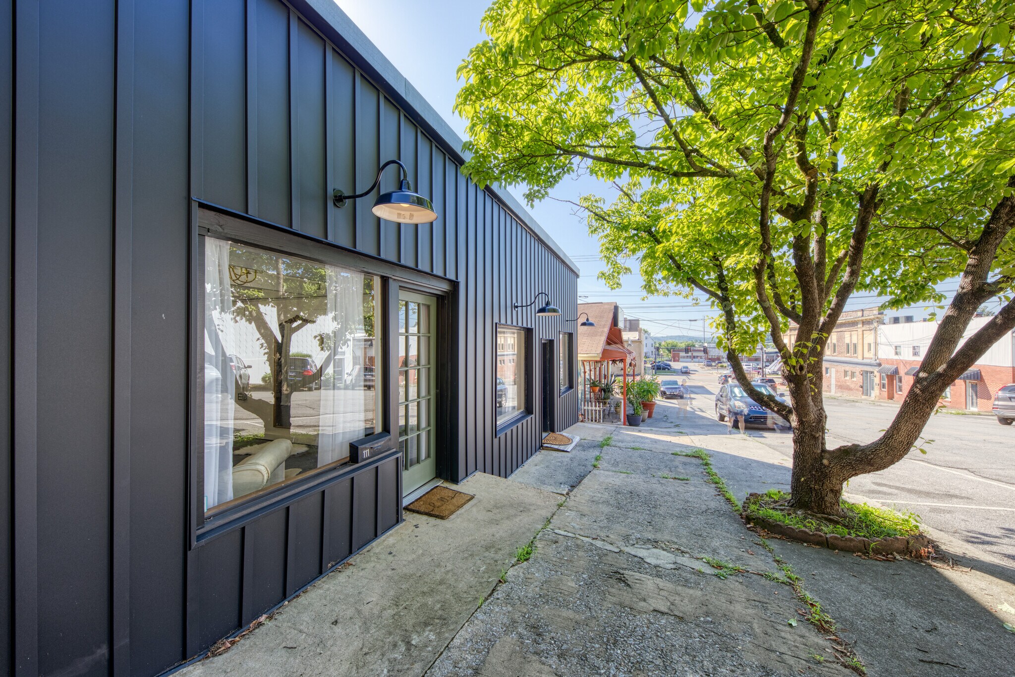 111 Kingston St, Lenoir City, TN à vendre Photo principale- Image 1 de 1