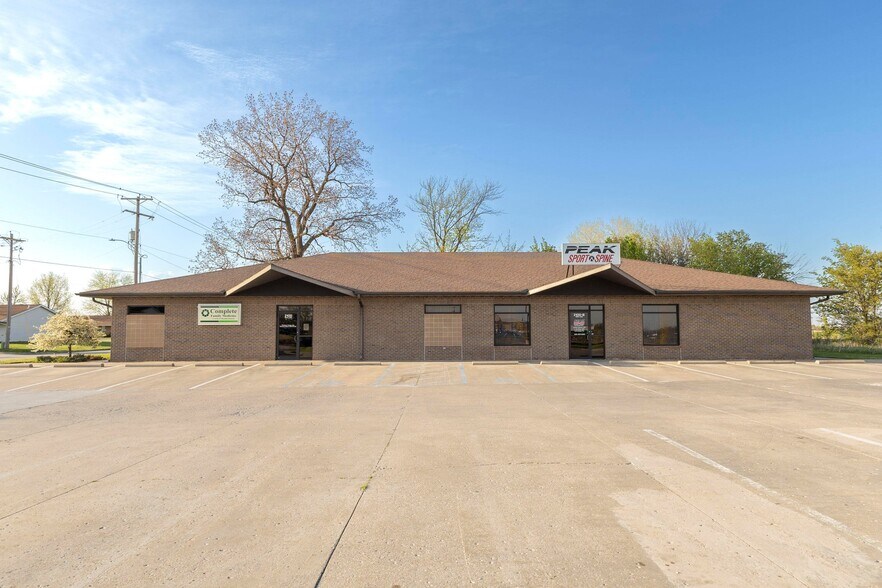 2100 Silva Ln, Moberly, MO à vendre - Photo du bâtiment - Image 2 de 24