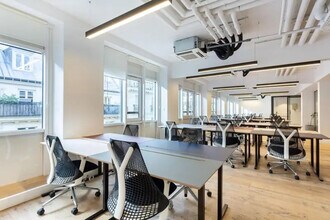 86 Rue Notre-Dame De Nazareth, Paris for lease Interior Photo- Image 2 of 10