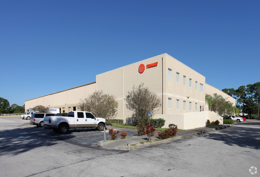 400 NW Enterprise Dr, Port Saint Lucie, FL for sale - Building Photo - Image 1 of 1