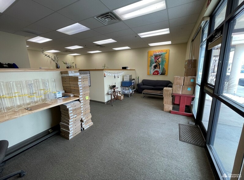 4562 Denrose Ct, Fort Collins, CO for lease - Interior Photo - Image 2 of 4