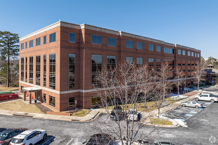 4840 Cox Rd, Glen Allen, VA à louer - Photo du bâtiment - Image 2 de 3