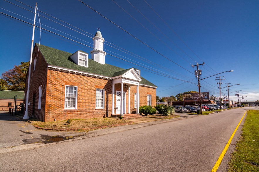 6024 E Virginia Beach Blvd, Norfolk, VA for sale - Building Photo - Image 1 of 1