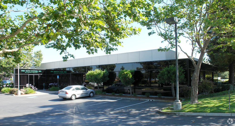 5165-5177 Brandin Ct, Fremont, CA for lease - Building Photo - Image 2 of 4