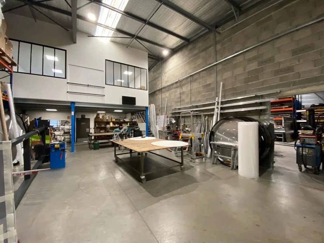 Local d'activités dans Brignais à vendre Photo intérieure- Image 1 de 7