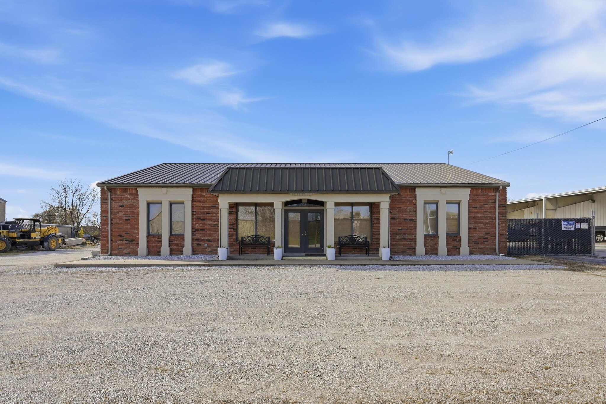 2307 Missouri Ave, Carthage, MO for sale Primary Photo- Image 1 of 33