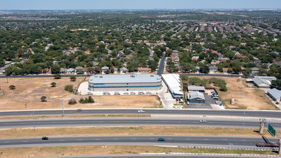 3414 W Loop 1604 S, San Antonio, TX for lease - Primary Photo - Image 1 of 13