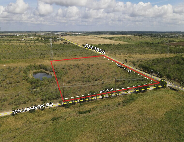 6.88 AC FM 1854, Dale, TX à vendre - Photo du bâtiment - Image 2 de 4