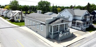 Plus de détails pour 13695 Av De L'église, Saint-hyacinthe, QC - Vente au détail à vendre