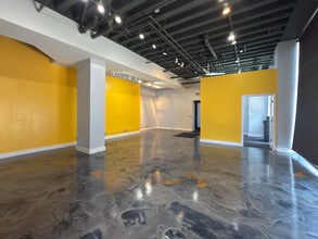 2332-2342 S Michigan Ave, Chicago, IL for lease Interior Photo- Image 1 of 5