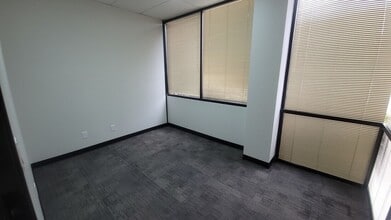 1251 S Sherman St, Richardson, TX for lease Interior Photo- Image 2 of 11