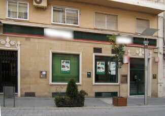 Plus de détails pour Multi-résidentiel à vendre