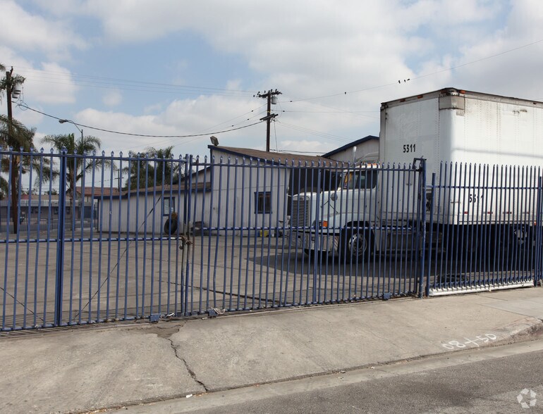 2902 Imperial Hwy, Lynwood, CA à louer - Photo du bâtiment - Image 3 de 5