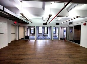 7 W 36th St, New York, NY à louer Photo intérieure- Image 2 de 15