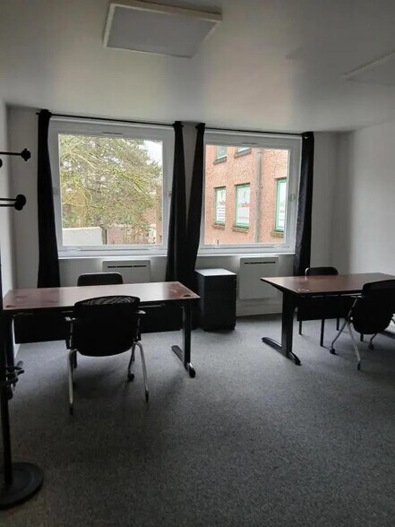 Rue De La Maison Rouge, Lognes à louer - Photo intérieure - Image 2 de 8