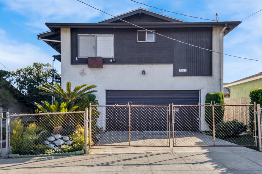 2714 New Jersey St, Los Angeles, CA à vendre - Photo du bâtiment - Image 2 de 58