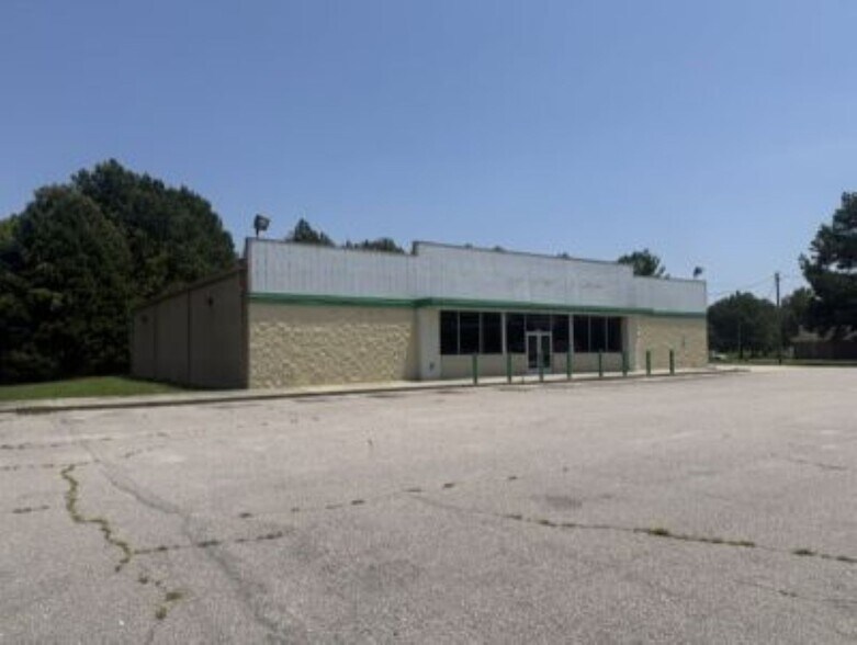 5016 Elm City Rd, Elm City, NC for lease - Building Photo - Image 2 of 5