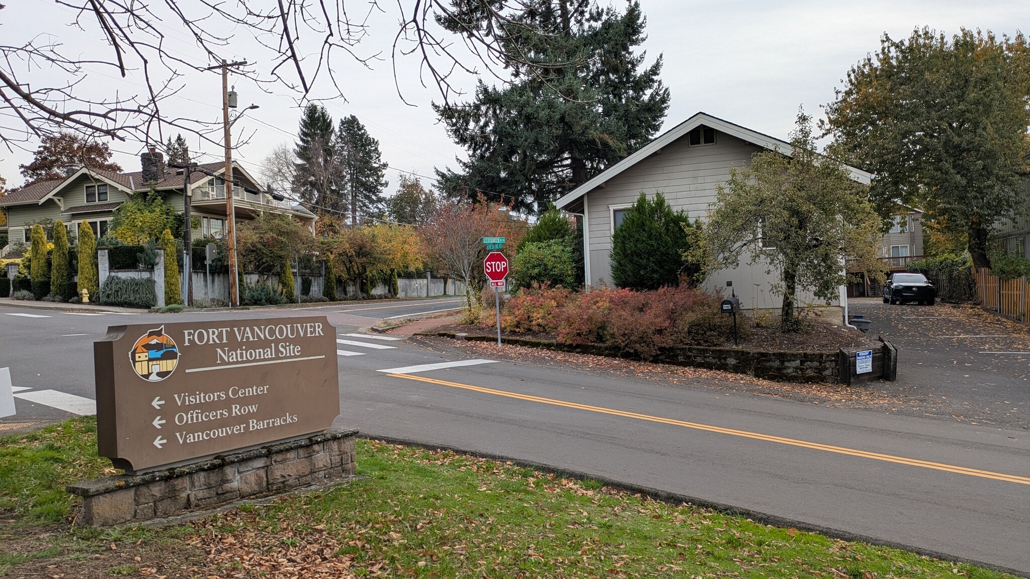 1701 E Evergreen Blvd, Vancouver, WA for lease Primary Photo- Image 1 of 8