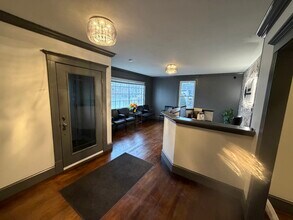 44 North St, Danbury, CT à louer Photo intérieure- Image 2 de 8