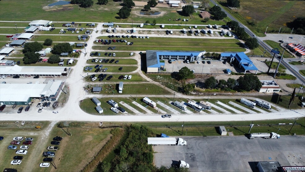 14902 FM 1663 Rd, Winnie, TX for sale - Building Photo - Image 3 of 5