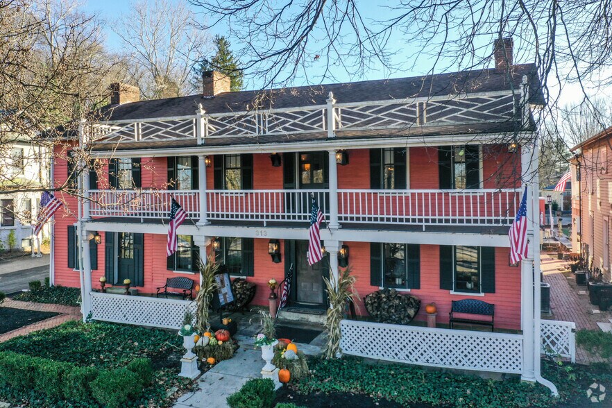 313 Broadway E, Granville, OH à louer - Photo du bâtiment - Image 2 de 40