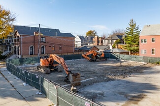 More details for 2035 W Irving Park Rd, Chicago, IL - Retail for Lease