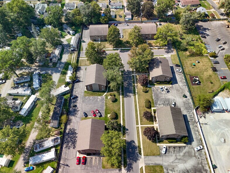 2820 Eldora Dr, Toledo, OH à vendre - Photo du bâtiment - Image 2 de 8