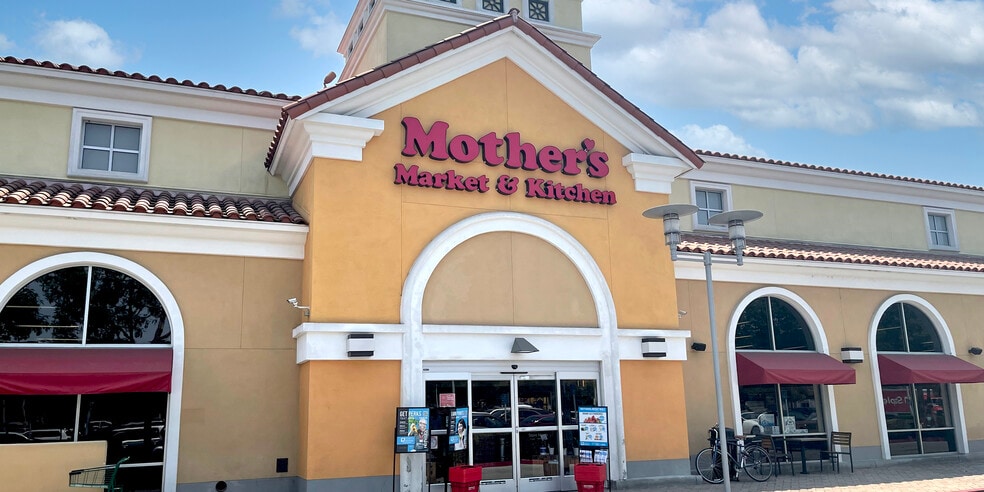 2791 N Main St, Santa Ana, CA à louer - Photo du bâtiment - Image 2 de 6