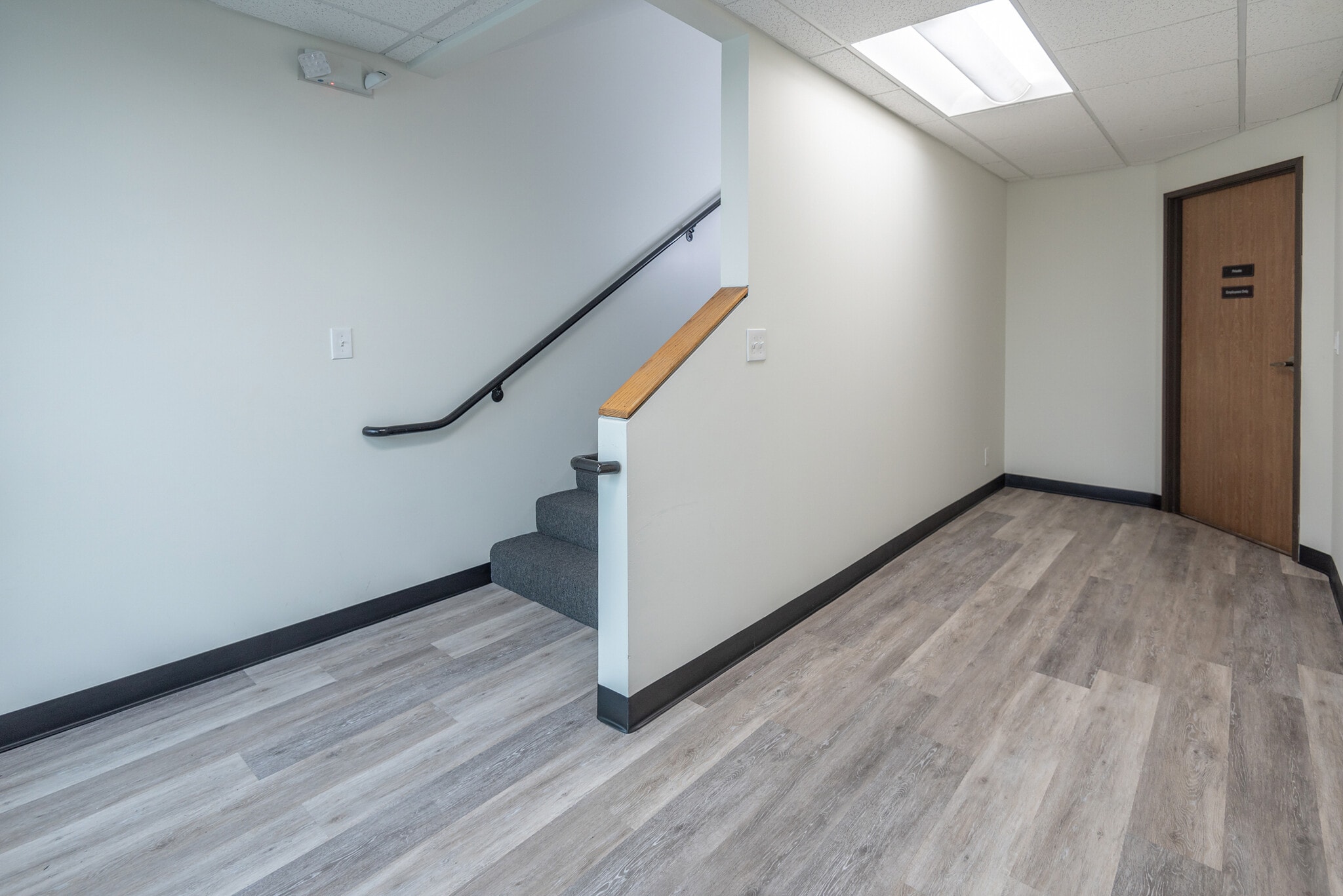 440 S Hindry Ave, Inglewood, CA for lease Building Photo- Image 1 of 12