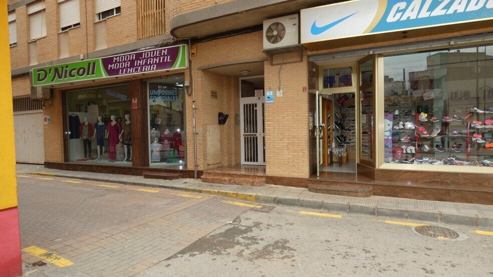 Commerce de détail dans Murcia, Murcia à vendre - Photo du bâtiment - Image 1 de 18