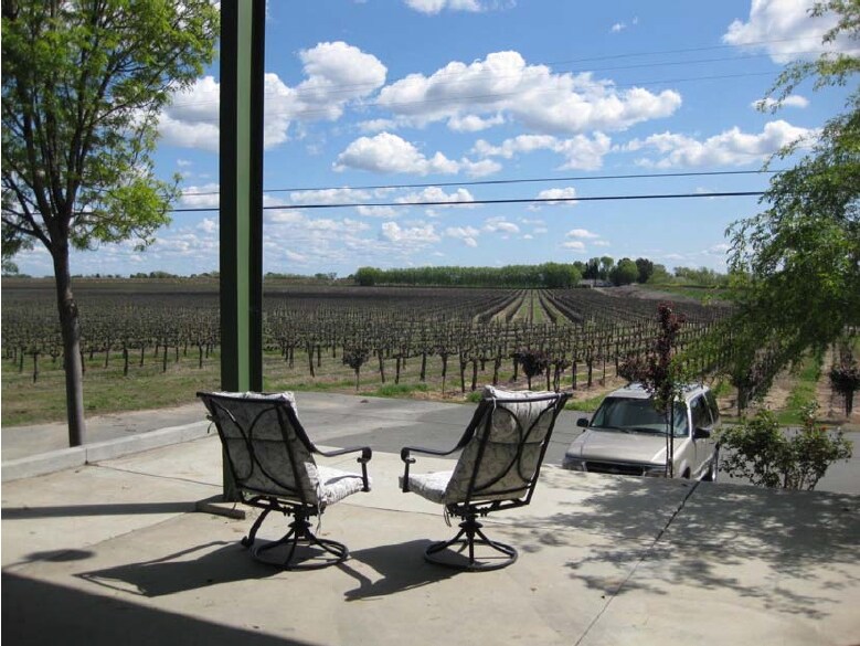 15511 Isleton Rd, Isleton, CA à louer - Photo du bâtiment - Image 3 de 26