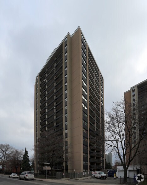 192 Hughson St N, Hamilton, ON à vendre - Photo principale - Image 1 de 5