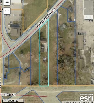 Plus de détails pour 648 E Broadway St, Fortville, IN - Commerce de détail à vendre