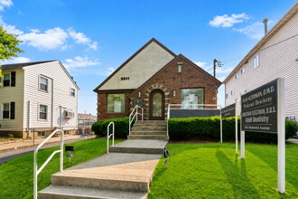 3611 Richmond Ave, Staten Island, NY for lease Interior Photo- Image 2 of 20